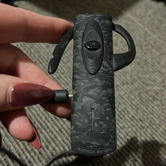 Gioteck EX-01 Wireless Headset for PlayStation 3 - Picture 3 of 3